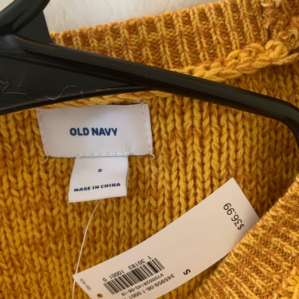 Old Navy Sweater